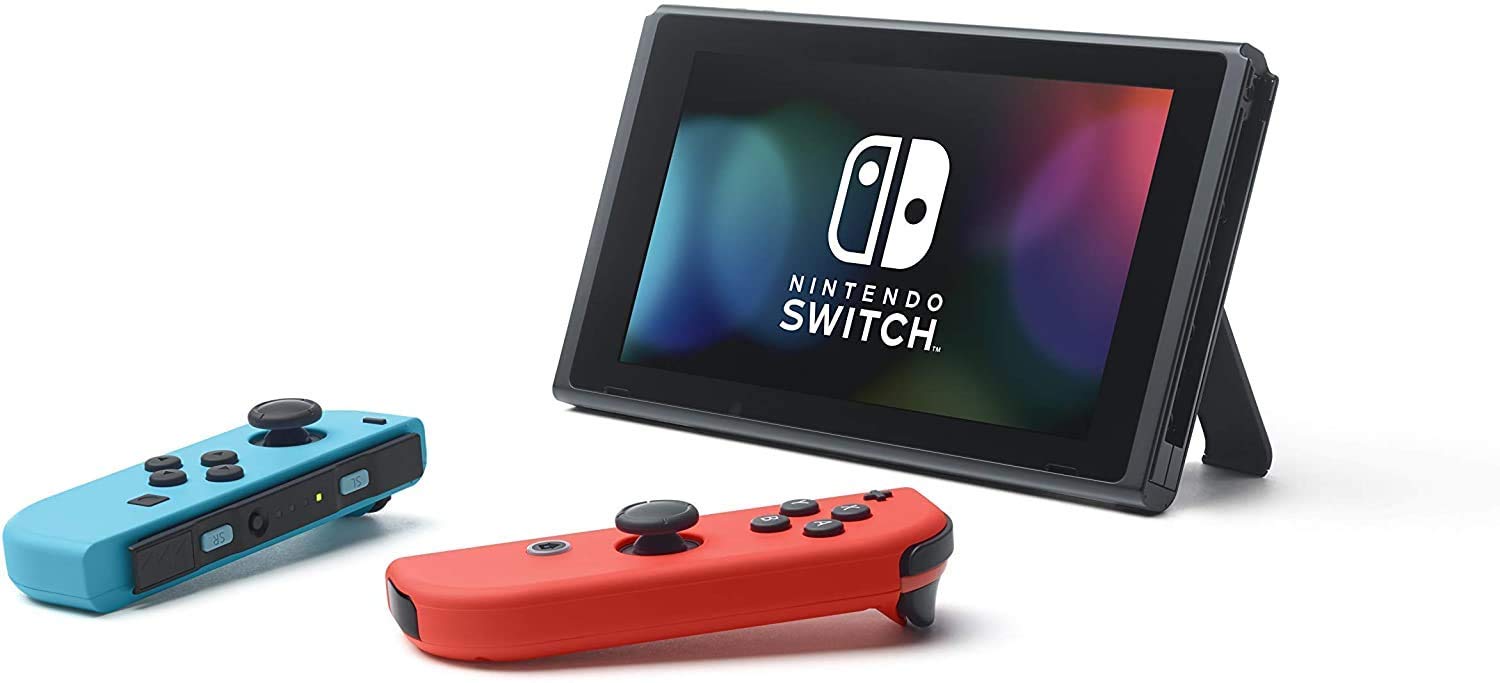 Nintendo Switch + Mario Kart 8 Deluxe Game